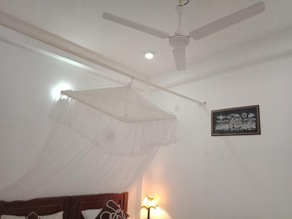 Liyara Home Stay シギリヤ エクステリア 写真